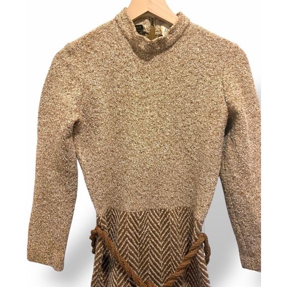 Vintage Dalton Quiet Luxury Maxi Dress Womens Size 10 Tan Herringbone Fringe 70s - Picture 8 of 15